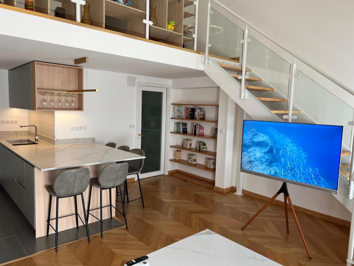 Suite Deluxe Au Carre Cathedrale En Hypercentre Saint Denis מראה חיצוני תמונה