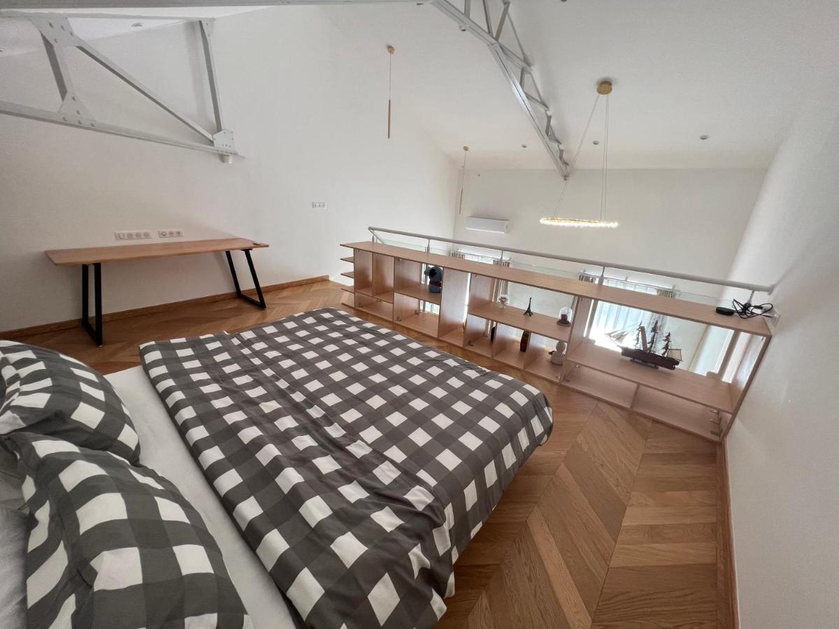 Suite Deluxe Au Carre Cathedrale En Hypercentre Saint Denis מראה חיצוני תמונה